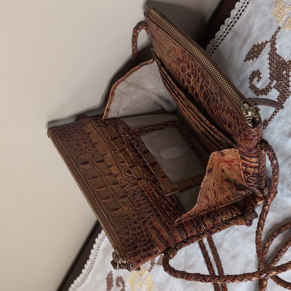 Rare Brahmin Crossbody with Braided Straps - Picture 7 of 12